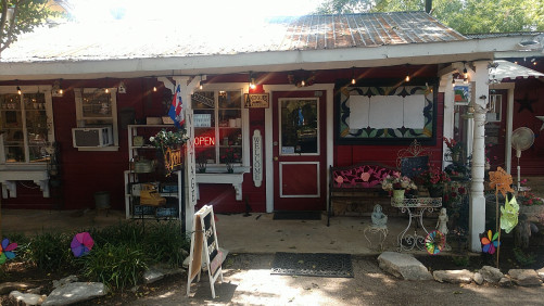 Mary's Antiques And Collectables - Wimberley, Texas 78676