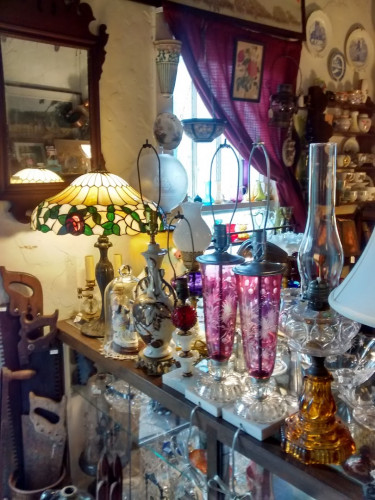 Inglenook Antiques & Collectibles - Lake Wales, Florida 33898