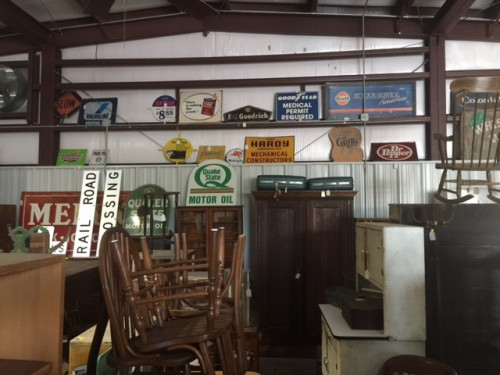 J Streets Antiques - Orange Beach, Alabama  36561