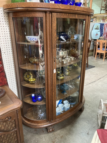 Barnyard Antiques And Thrift - Phenix City, Alabama  36867