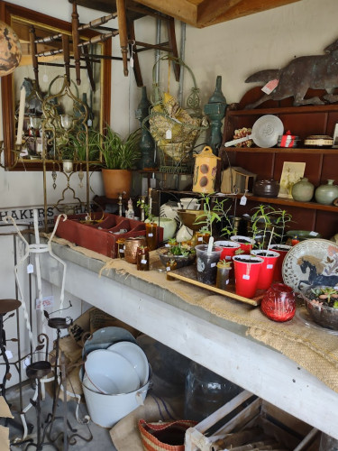 Auntie Tillie's Antiques & Vintage - Santa Cruz, California 95062