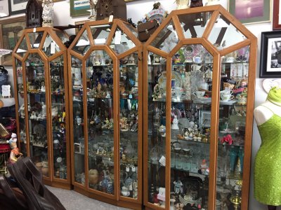 Sun Thrift Antiques - Orlando, Florida 32806