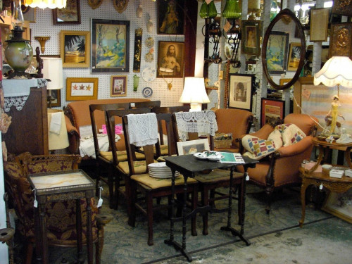 River Road Flea Market - Jefferson, Louisiana 70121