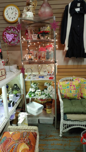 Globe Flea Market - Fall River, Massachusetts 02724