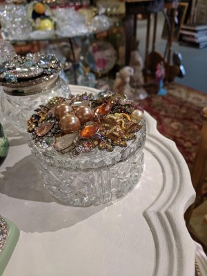 Treasure Island Antiques - Naples, Florida 34102