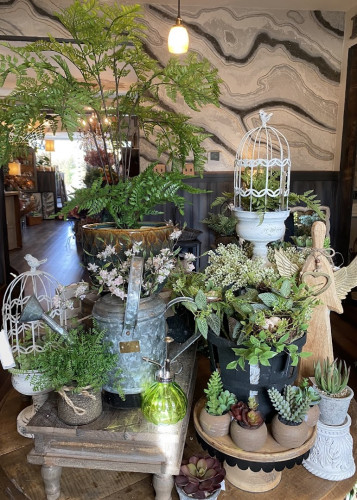 Junque Genius Studio & Marketplace - Irwin, Pennsylvania 15642