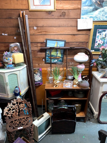 Kolectic Treasures Antique Market LLC - Anniston, Alabama  36206