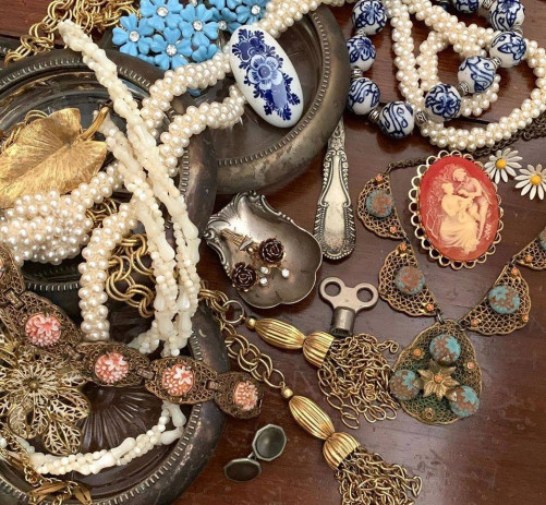 Bargain Exchange Flea Market - Pickens, South Carolina 29671