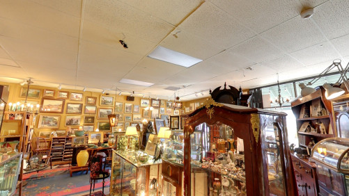 Mike & Greg's Antiques And Collectibles - Sacramento, California 95819