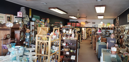 The Wright Place: Downtown Flea Market - Great Bend, Kansas 67530