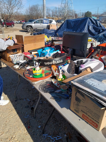 Collingwood Auction & Flea Market - Farmingdale, New Jersey 07727