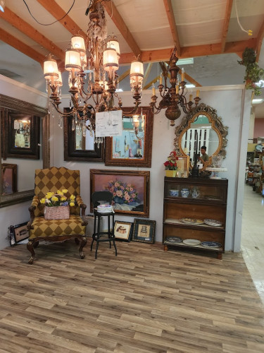 Eastbrook Flea Market and Antique Mall - Montgomery, Alabama  36109