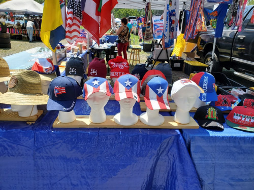 Willow Glen Flea Market - Sinking Spring, Pennsylvania 19608