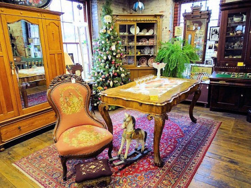 Rivertowne Antique Center - Columbia, Pennsylvania 17512