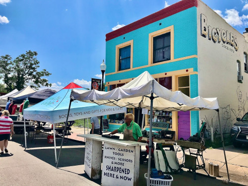 South Pearl Street Farmers' Market - Denver, Colorado 80210