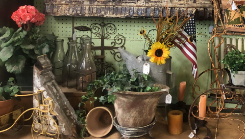 Wall St. Antiques of Midland - Midland, Texas 79703