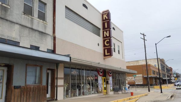 Kincl Antique Emporium - Taylor, Texas 76574