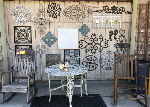 This That and More Indoor Flea Market - Gonzales, Louisiana 70737