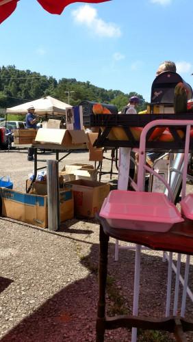 Green Acres Flea Market - Louisville, Tennessee 37777
