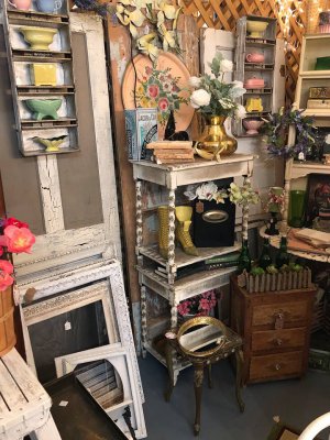 CHICK N TREE Antiques - Abilene, Texas 79605