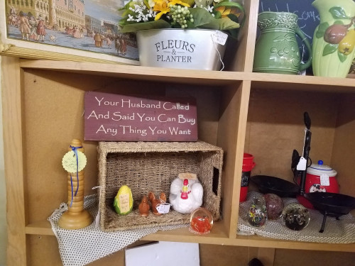Pitiful To Posh Flea Market - Monett, Missouri 65708