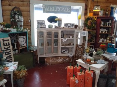 Apple Barrel Antiques and Gifts - Oxford, Alabama 36203