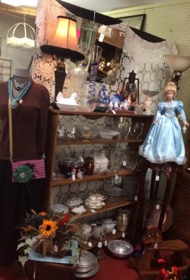 Our Little Corner Antiques And Collectibles - tyler, Texas 75703