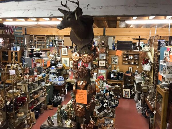 The Whoopee Bowl Antique Mall - Canutillo, Texas 79835