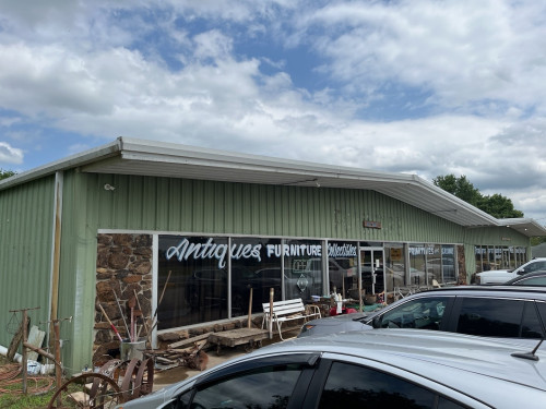 Country Classic Antiques - Springdale, Arkansas  72762