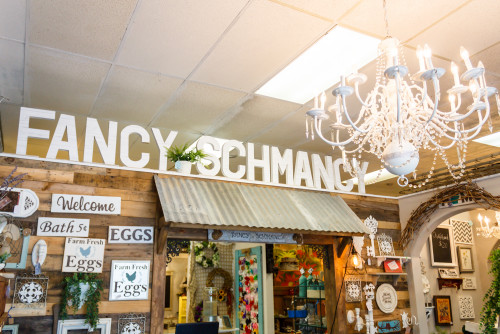 Fancy Schmancy Vintage Boutique - Hot Springs, Arkansas  71901