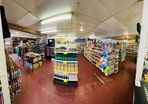 Deckside Acres Market and More - Stockton, Missouri 65785