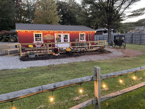 Olde Glory Antiques - Mill Run, Pennsylvania 15464