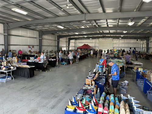 Shipwrecked Flea Market LLC - Port Clinton, Ohio 43452