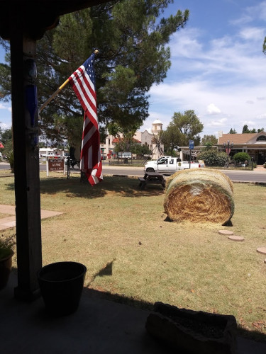 The Cheshire Cat Antiques - Alpine, Texas 79830